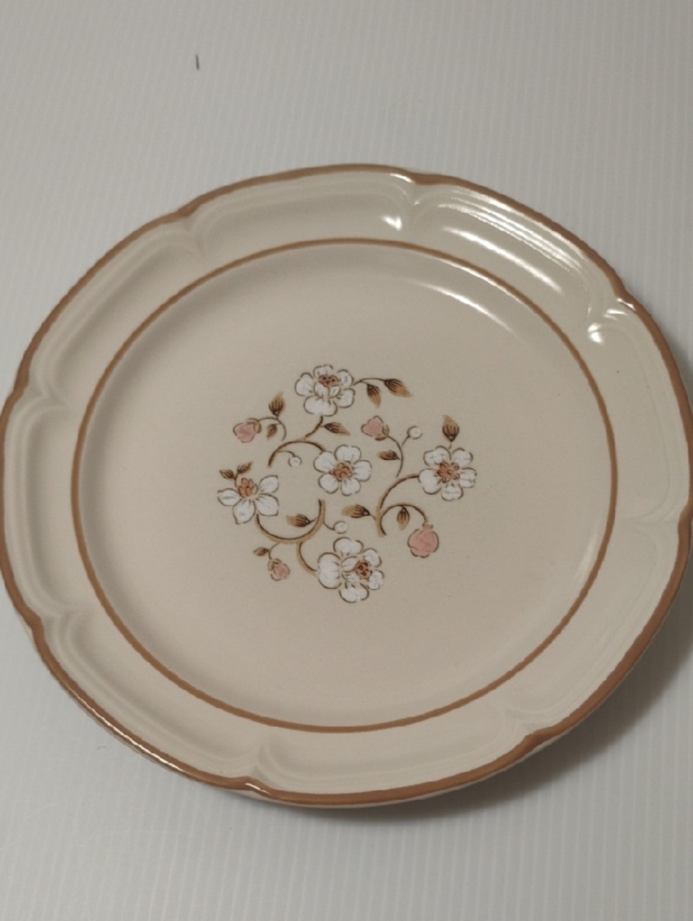 The Covington Edition "Idylwild" Collection Hand Decorated 8" Plate